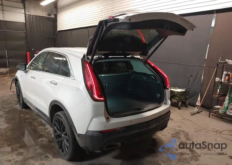 2022 Cadillac Xt4 Awd Luxury z USA, uszkodzony, nr VIN 1GYFZBR40NF170455